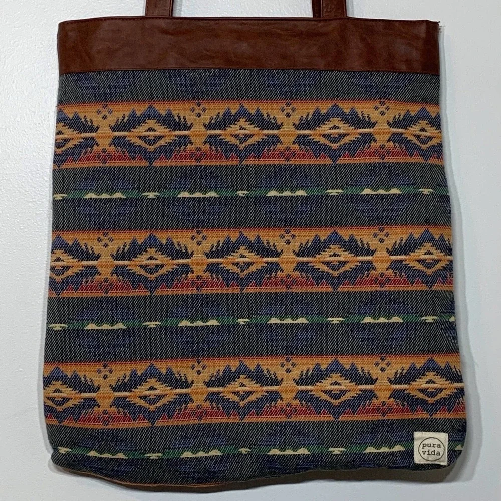 EUC‎ Pura Vida Tote Beach Bag